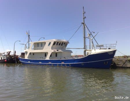 Motoryacht aus Stahl mit Aluminiumaufbau – Bild 9