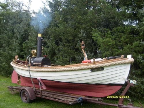 Tuckerboot Holzboot mit 15 PS Diesel Volvo MD2 Motor inkl. nagelneuem Trailer
