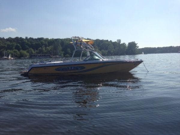 CORRECT CRAFT SUPER AIR NAUTIQUE 210 TEAM EDIT mit Trailer+Plane – Bild 2