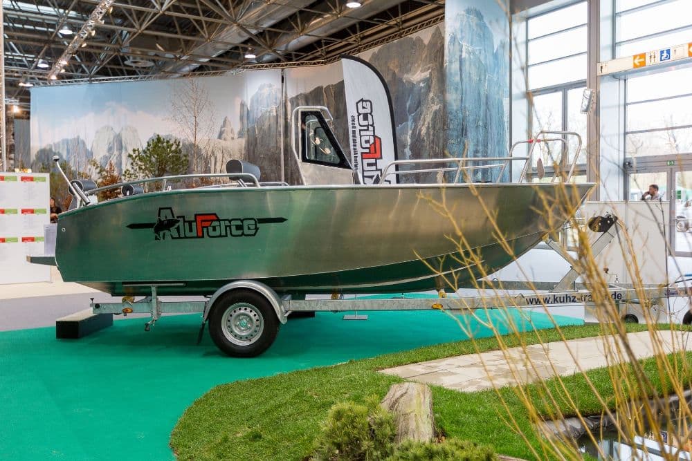 AluForce 570