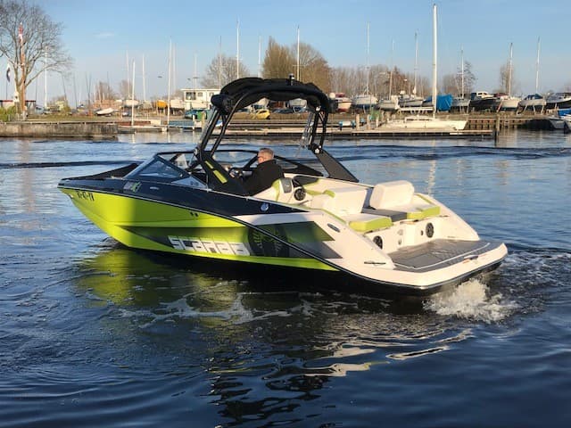 Scarab 215 Impulse Wake Edition – Bild 4