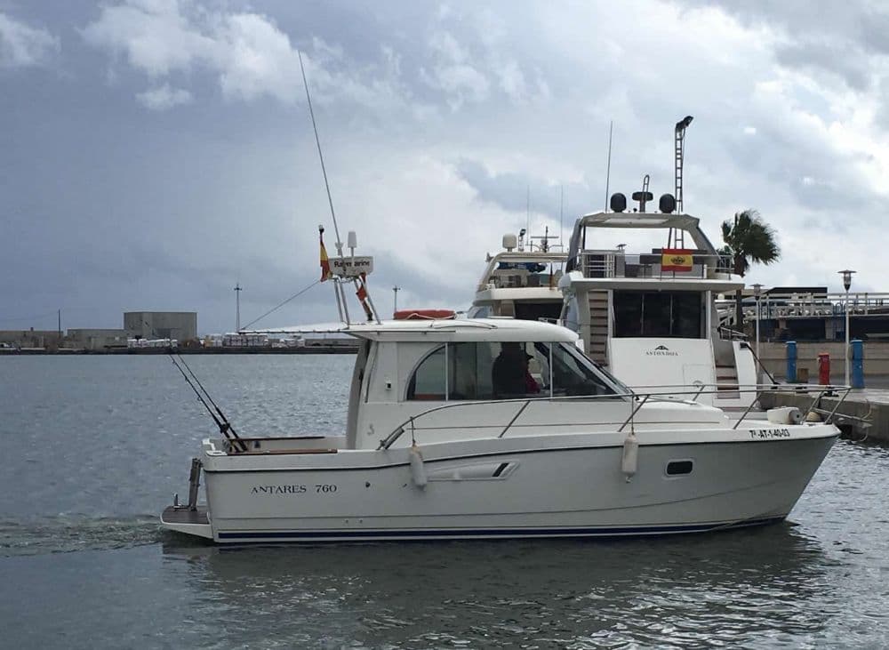 Beneteau Antares 760 – Bild 2