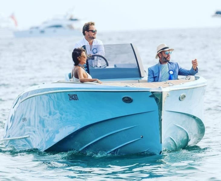 Ganz Boats Ovation 7.6 Open