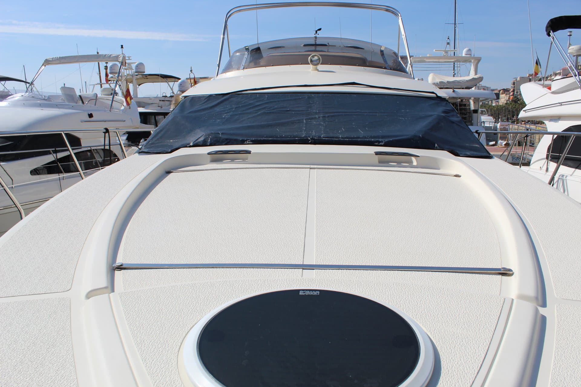 ASTONDOA 54 GLX – Bild 2