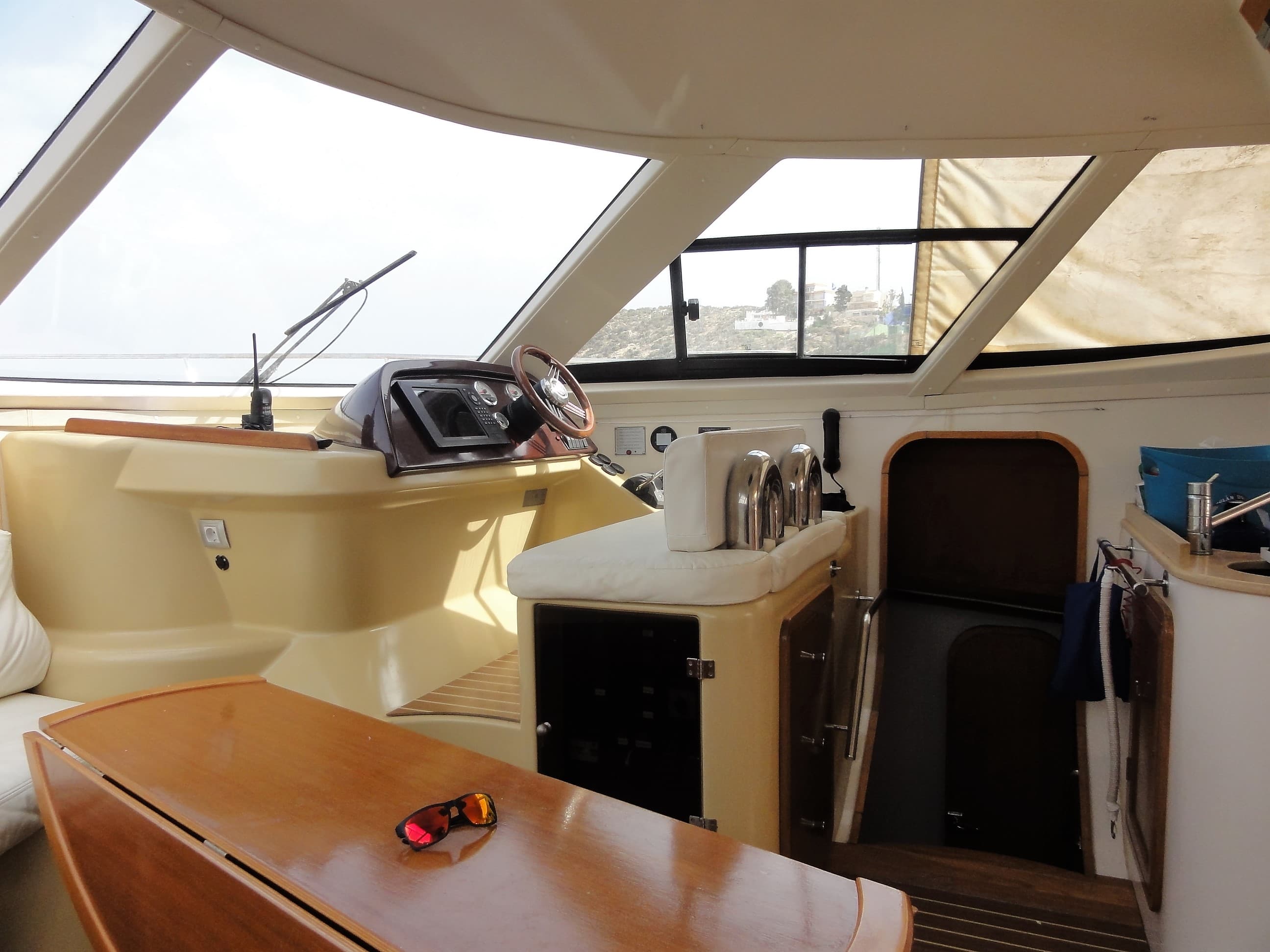 FLASH CATAMARAN 43 – Bild 10