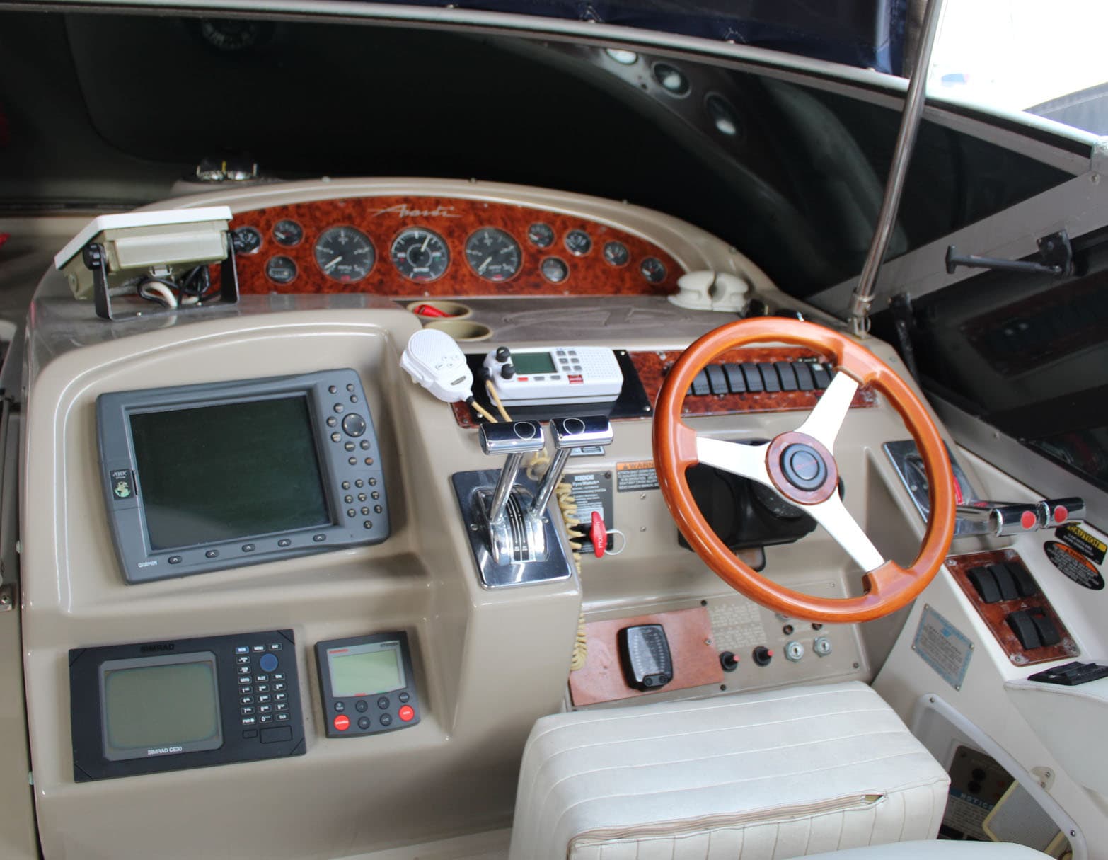 BAYLINER AVANTI 4080 EXPRESS – Bild 2