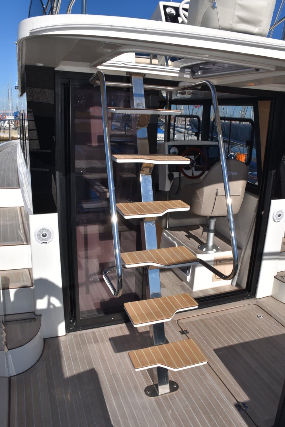 Cobra Yachts Futura 40 Charter – Bild 5