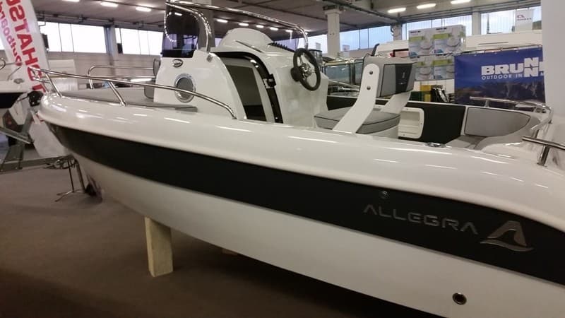 Allegra 19 Sun Walkaround – Bild 3