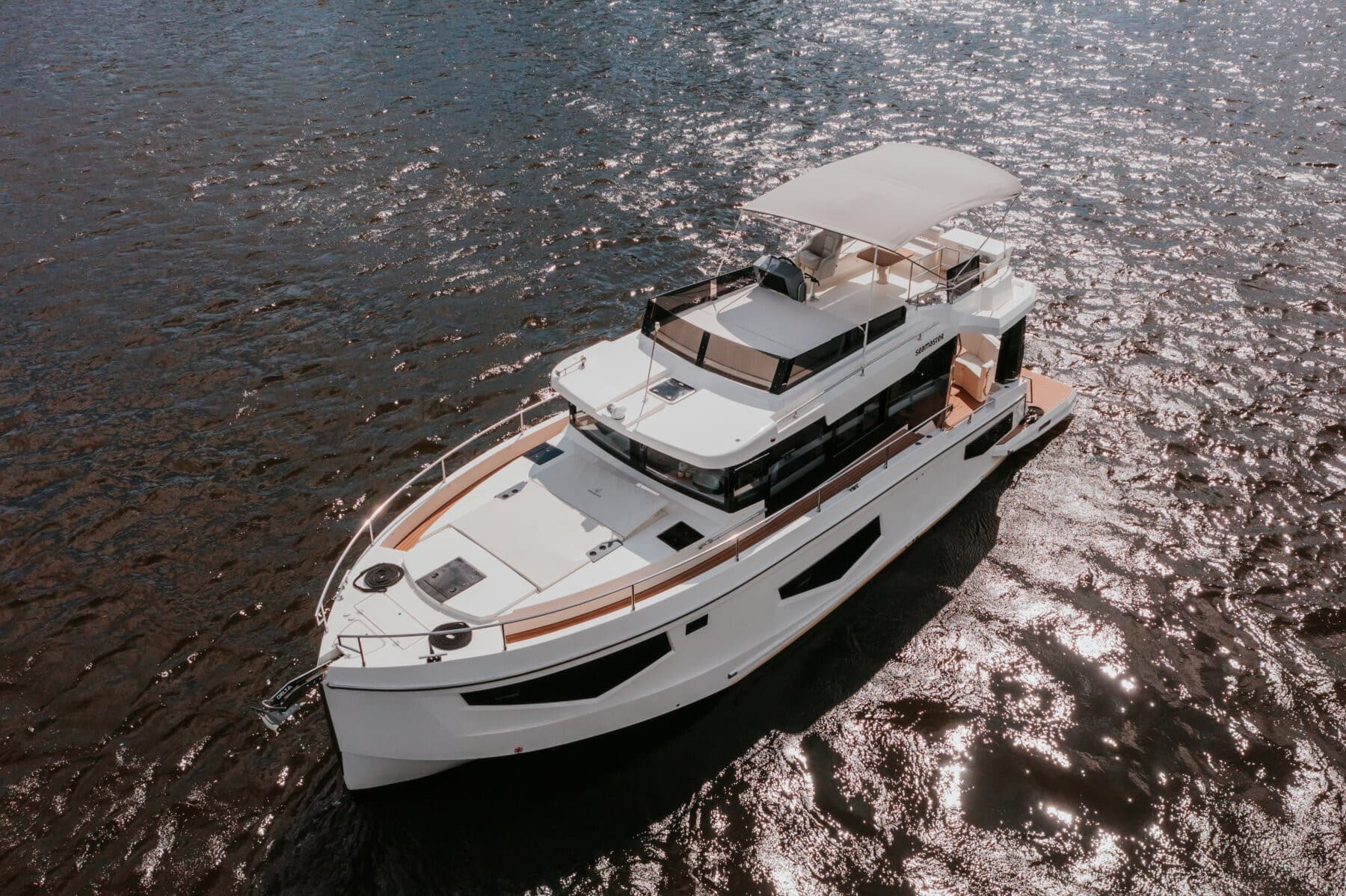 Cobra Yachts Seamaster 45 Flybridge