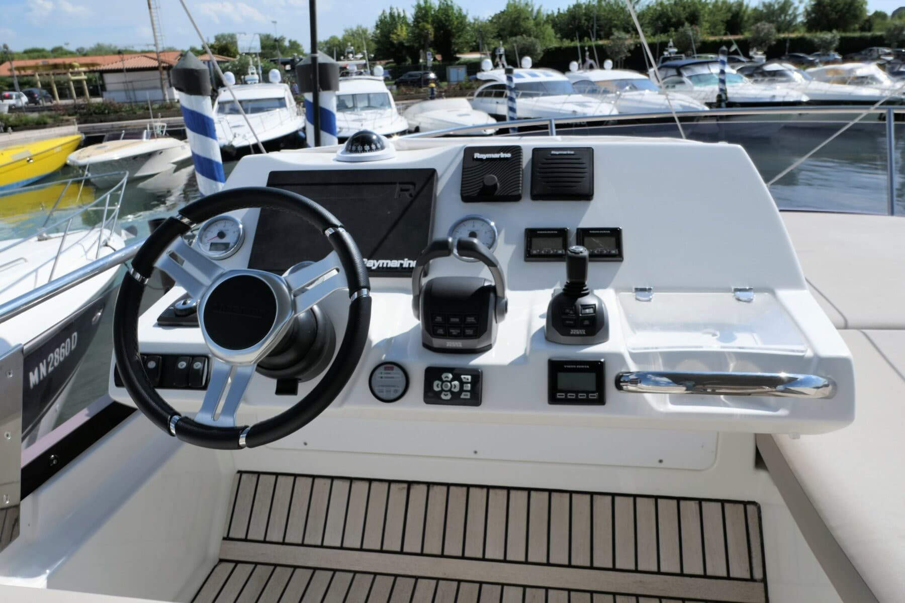 Prestige 460 Fly – Bild 3