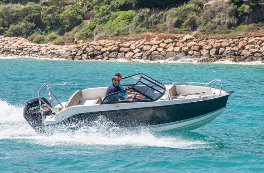 Quicksilver Activ 555 Bowrider (auf Lager)