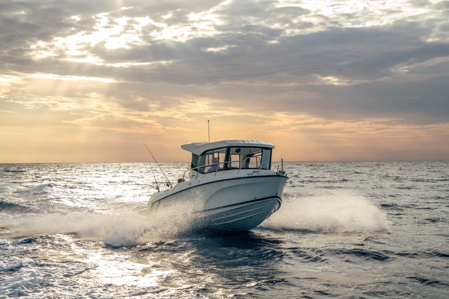 Quicksilver 625 Pilothouse inkl. 115PS Mercury