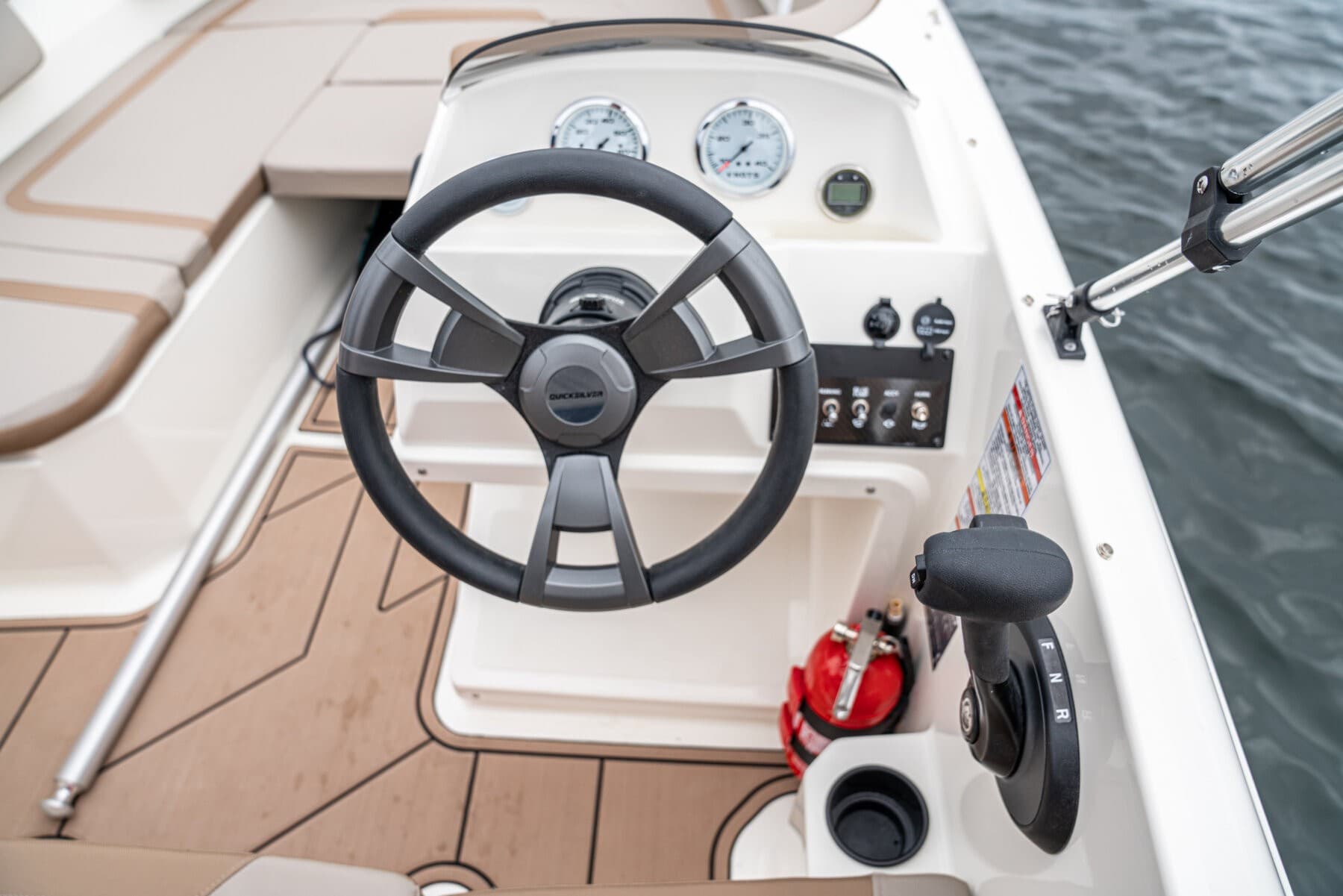 Quicksilver 475 Axess inkl. 40PS Mercury – Bild 4