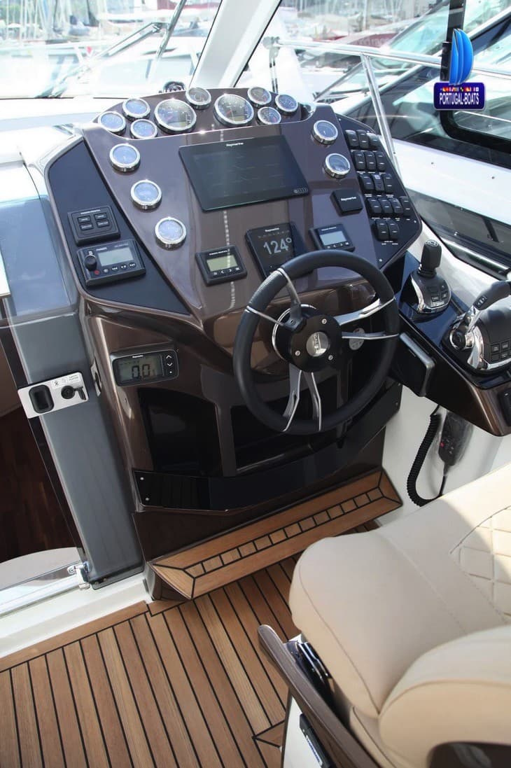Galeon 335 HT – Bild 7