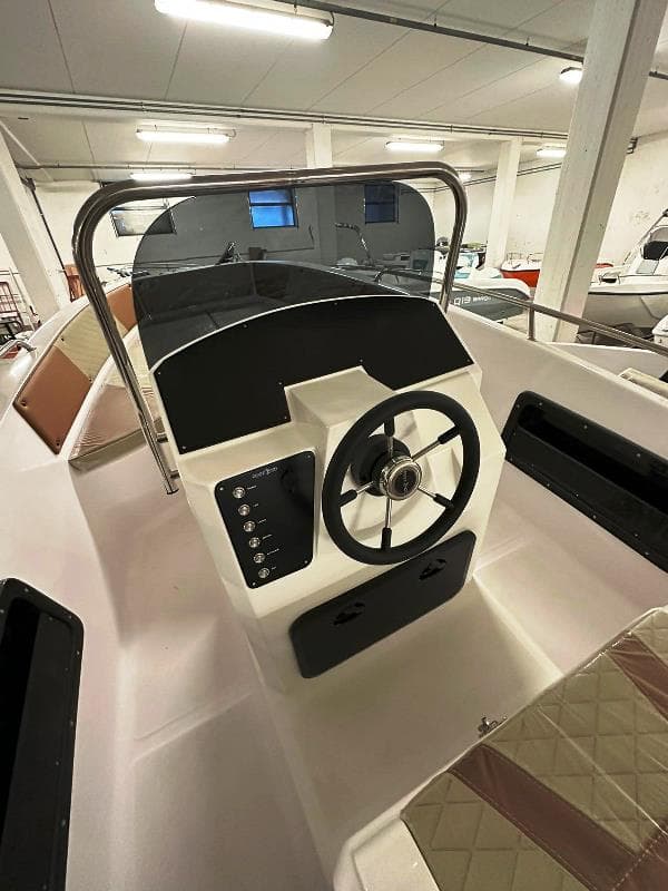 ORIZZONTI CALIPSO 620 "BLACK EDITION" SPECIAL PRICE POLLINI NAUTICA – Bild 9