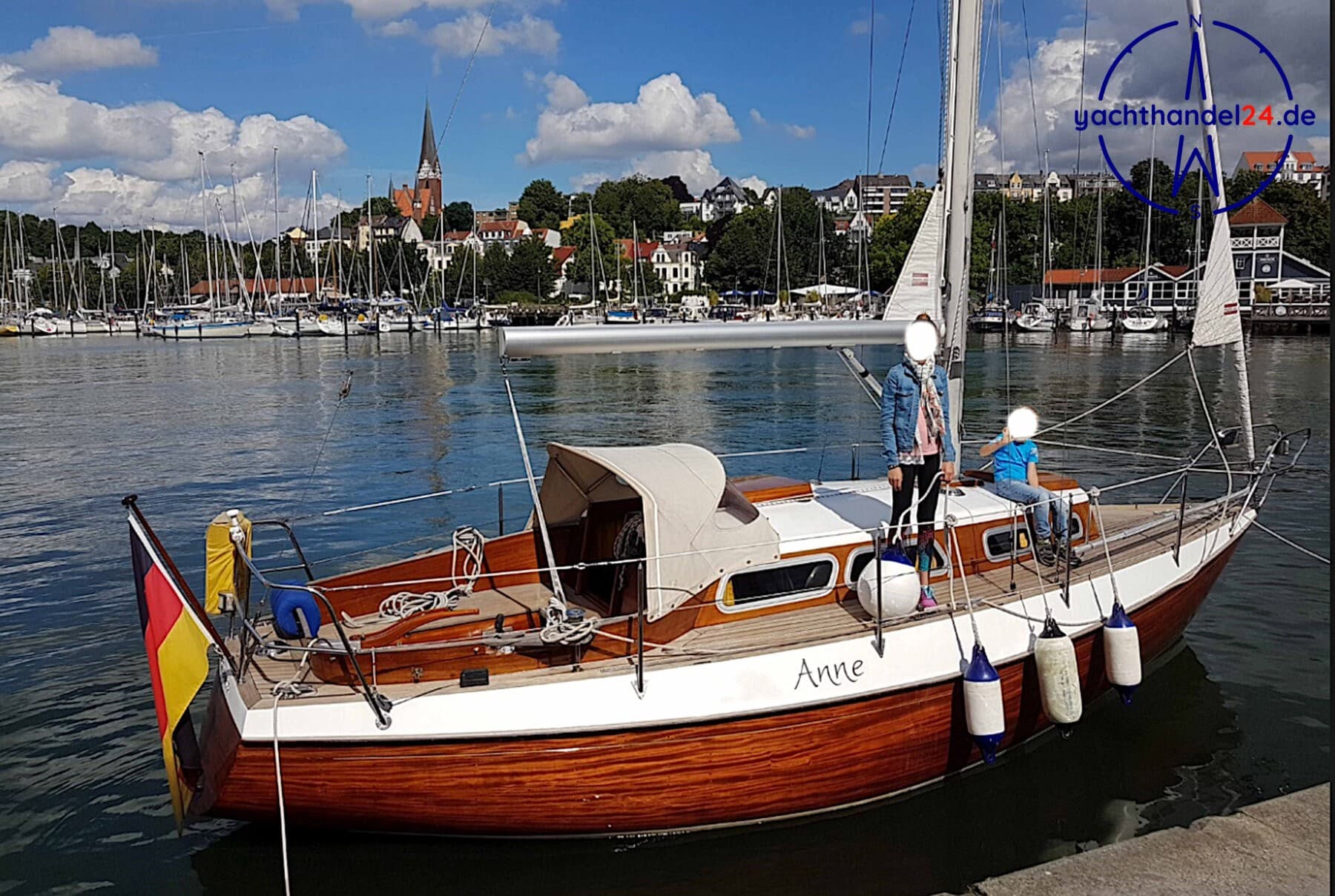 Henningsen &amp; Steckmest