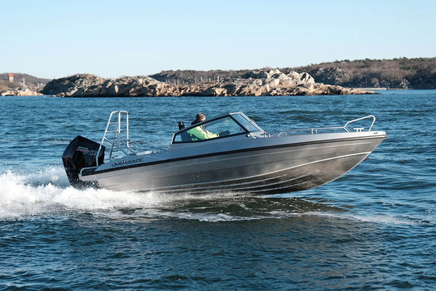 Sonderangebot / Gesamtpaket: UMS 655 DC Aluminiumboot + Yamaha 150 HP VMAX + Vancales Trailer + Garmin