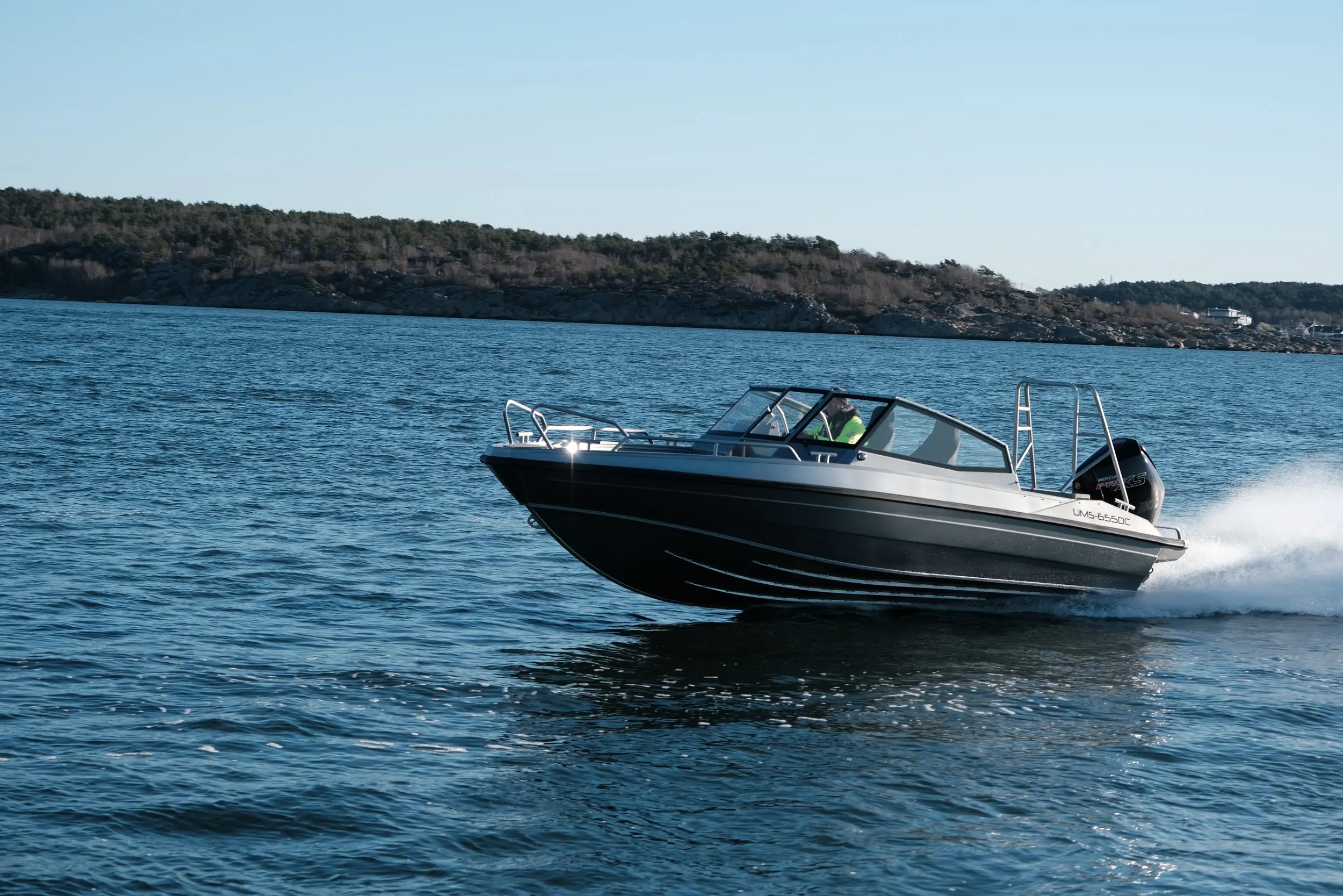 Sonderangebot / Gesamtpaket: UMS 655 DC Aluminiumboot + Yamaha 150 HP VMAX + Vancales Trailer + Garmin – Bild 7