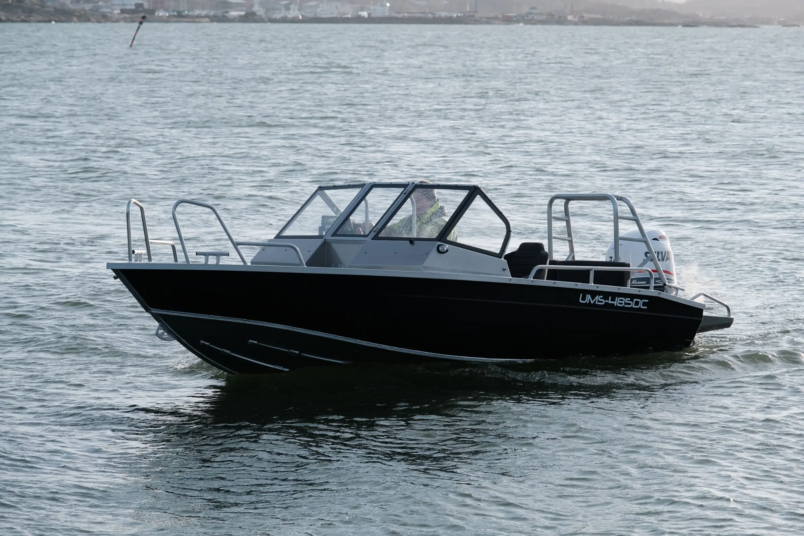UMS 485 DC inkl. Zubehör und Ausstattung Neuboot