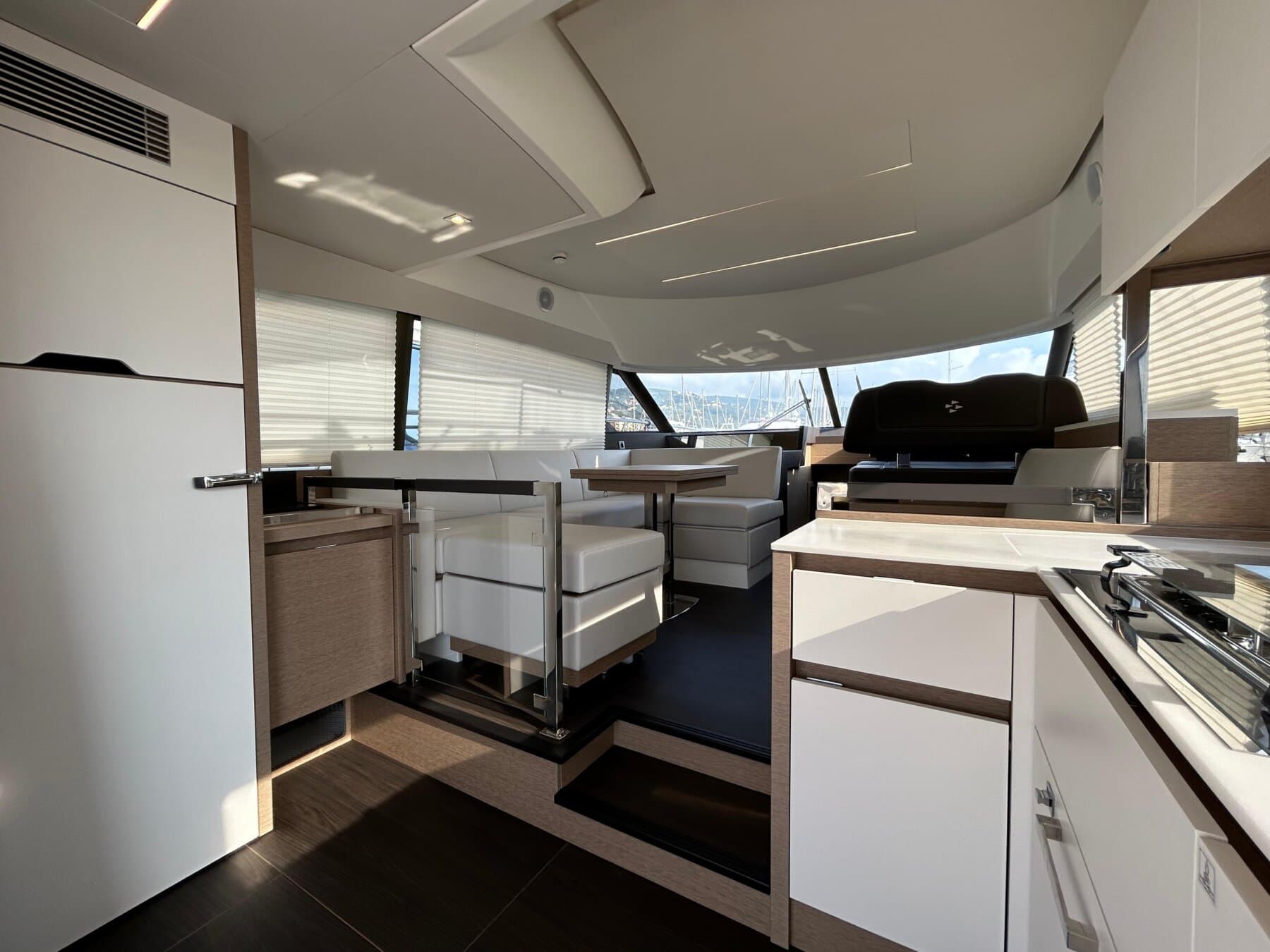 PRESTIGE 460 FLY – Bild 5