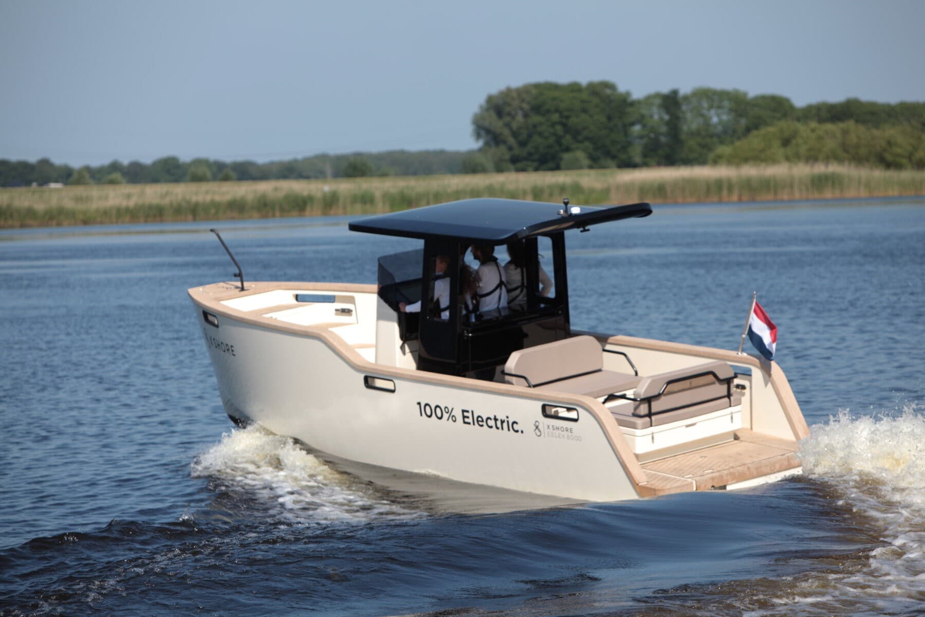 Eelex 8000 pre-owned – New boat in Stock - Aktuell verfügbar – Bild 3