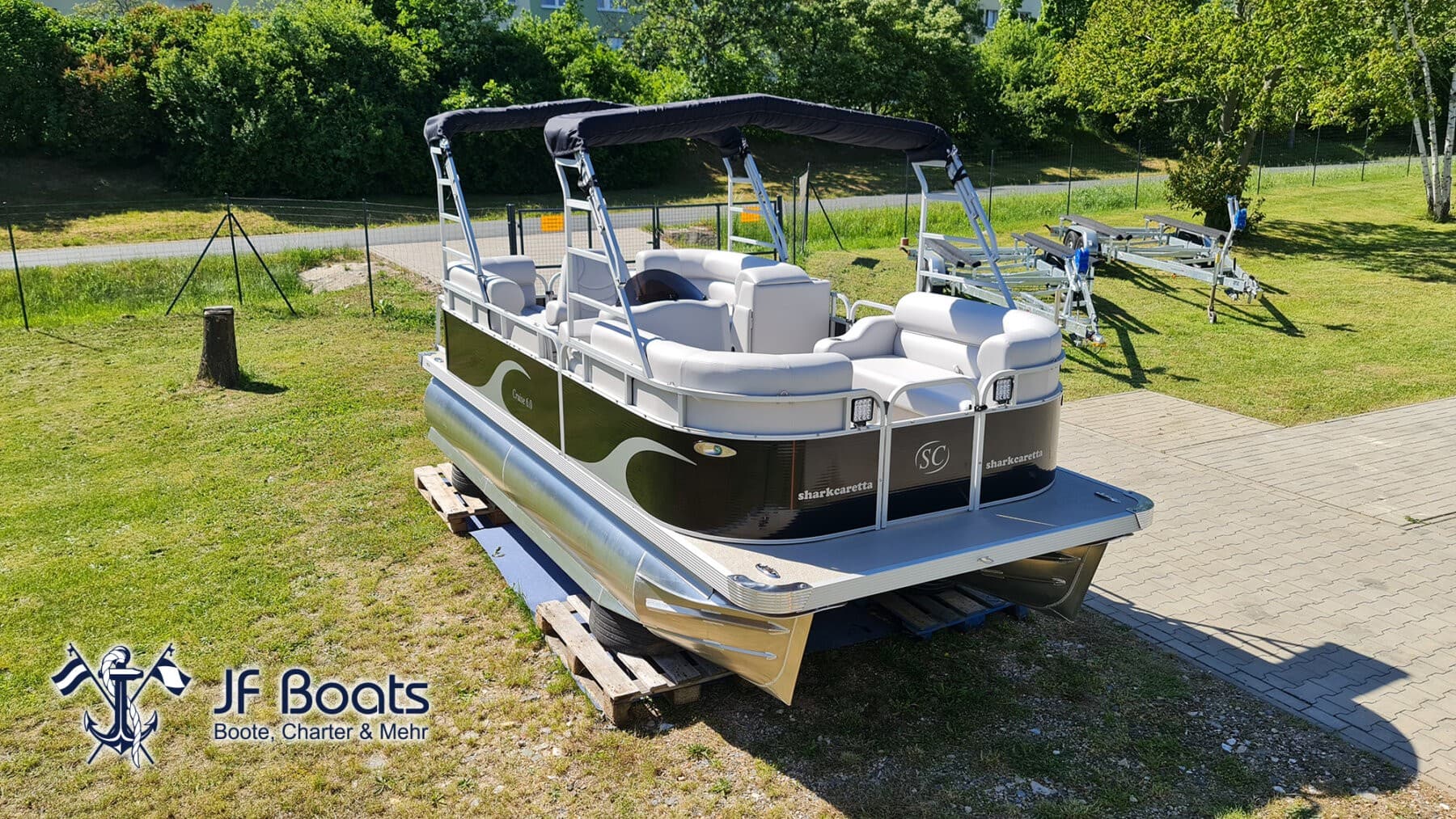 JF Boats SC6 Ponton Boot Pontoon Boot Partyboot – Außen Black, innen Light Grey – Bild 2