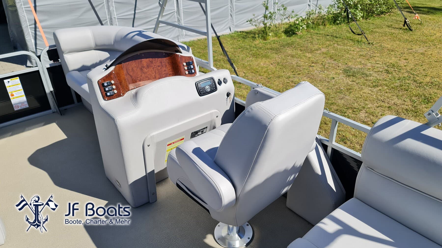 JF Boats SC6 Ponton Boot Pontoon Boot Partyboot – Außen Black, innen Light Grey – Bild 9