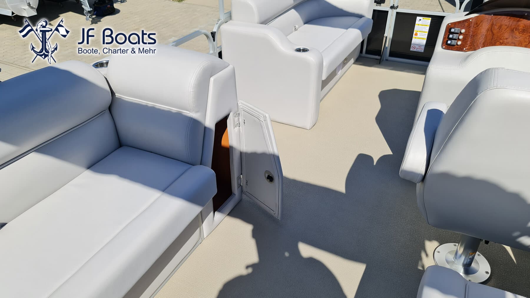 JF Boats SC6 Ponton Boot Pontoon Boot Partyboot – Außen Black, innen Light Grey – Bild 8