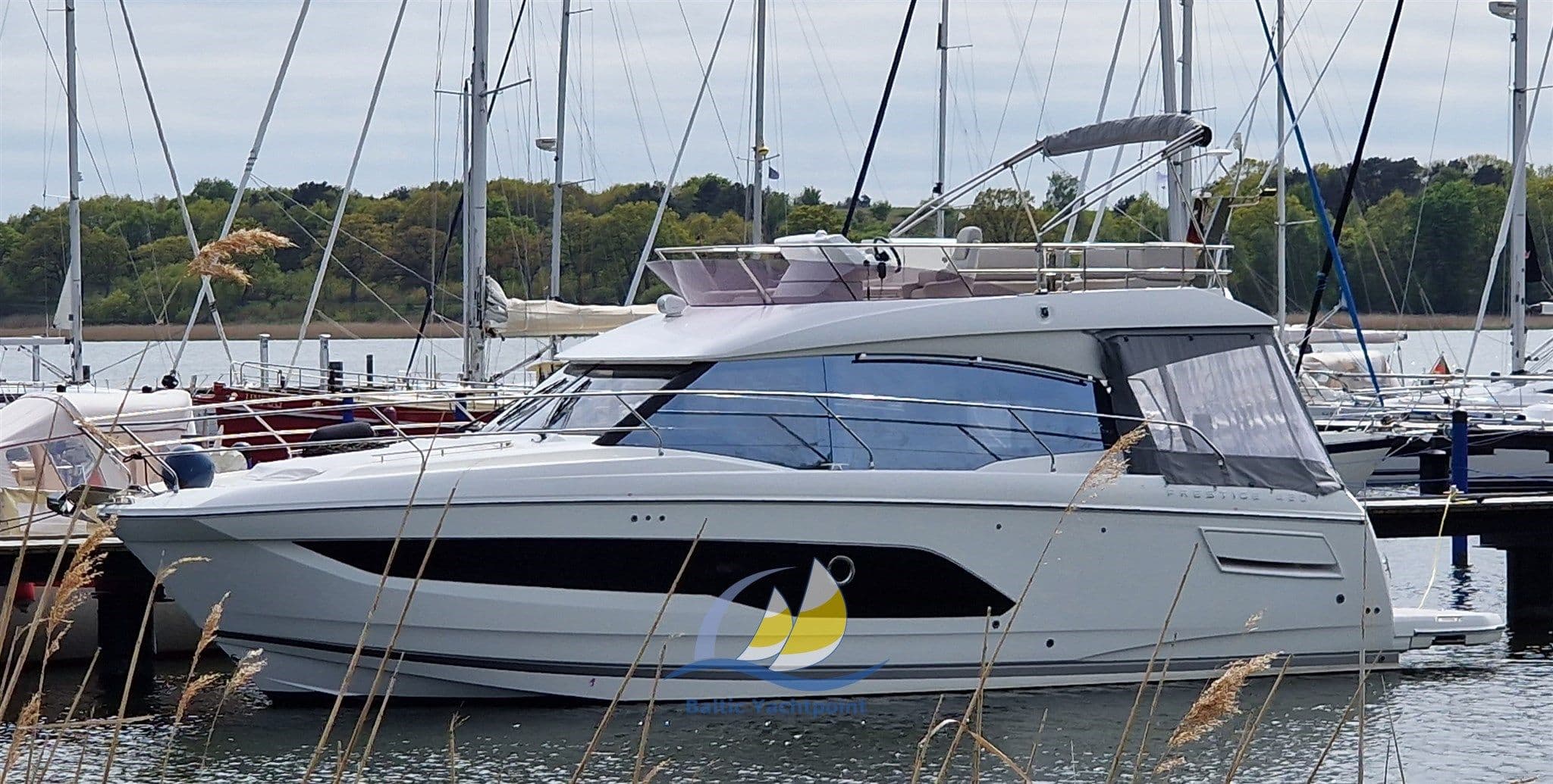 Prestige Yachts Prestige 420 Fly – Bild 2