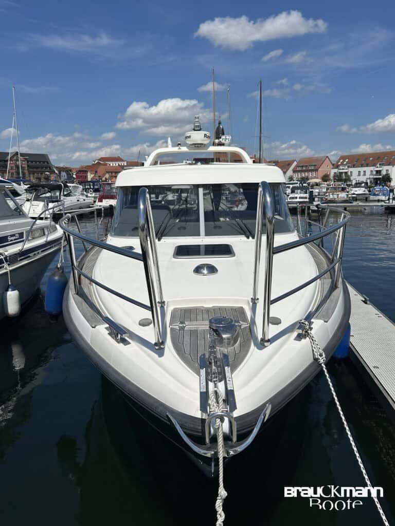 Motoryacht Aquador 32 C  Perfektion in jedem Detail – Bild 4