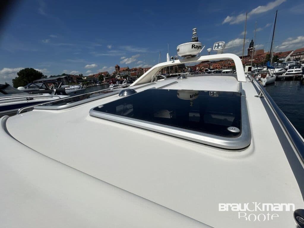 Motoryacht Aquador 32 C  Perfektion in jedem Detail – Bild 7