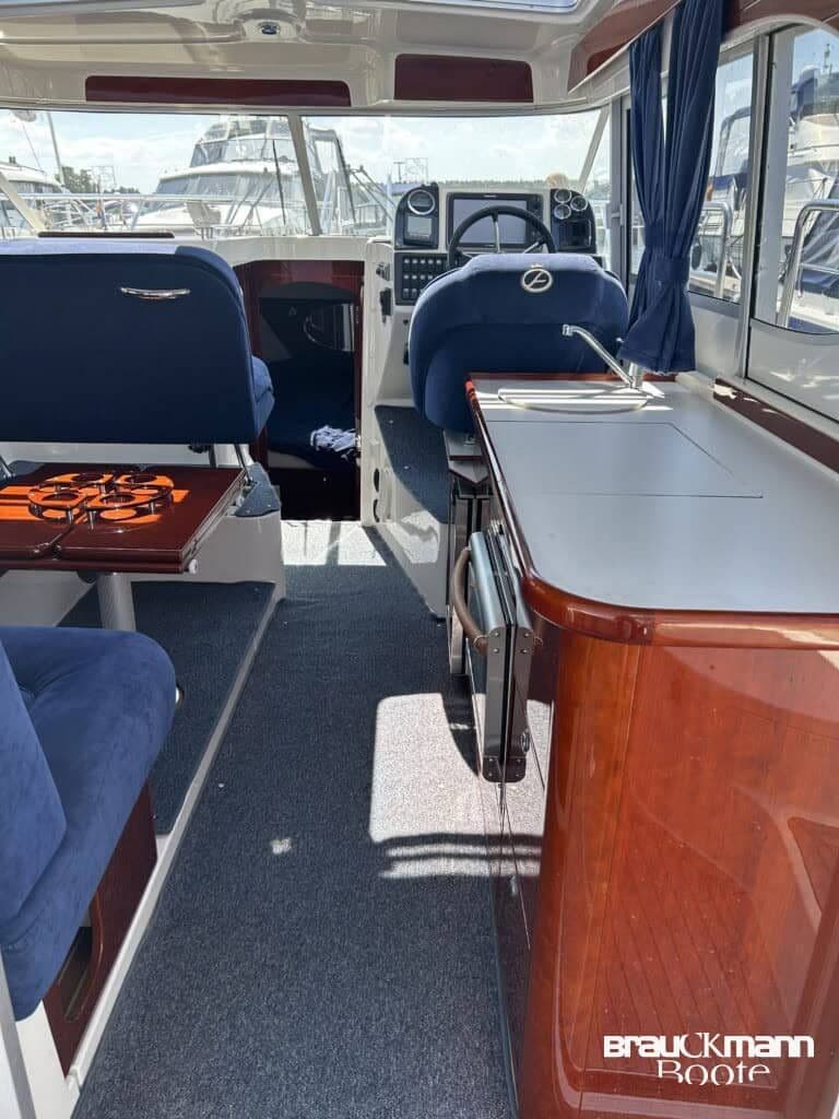 Motoryacht Aquador 32 C  Perfektion in jedem Detail – Bild 9