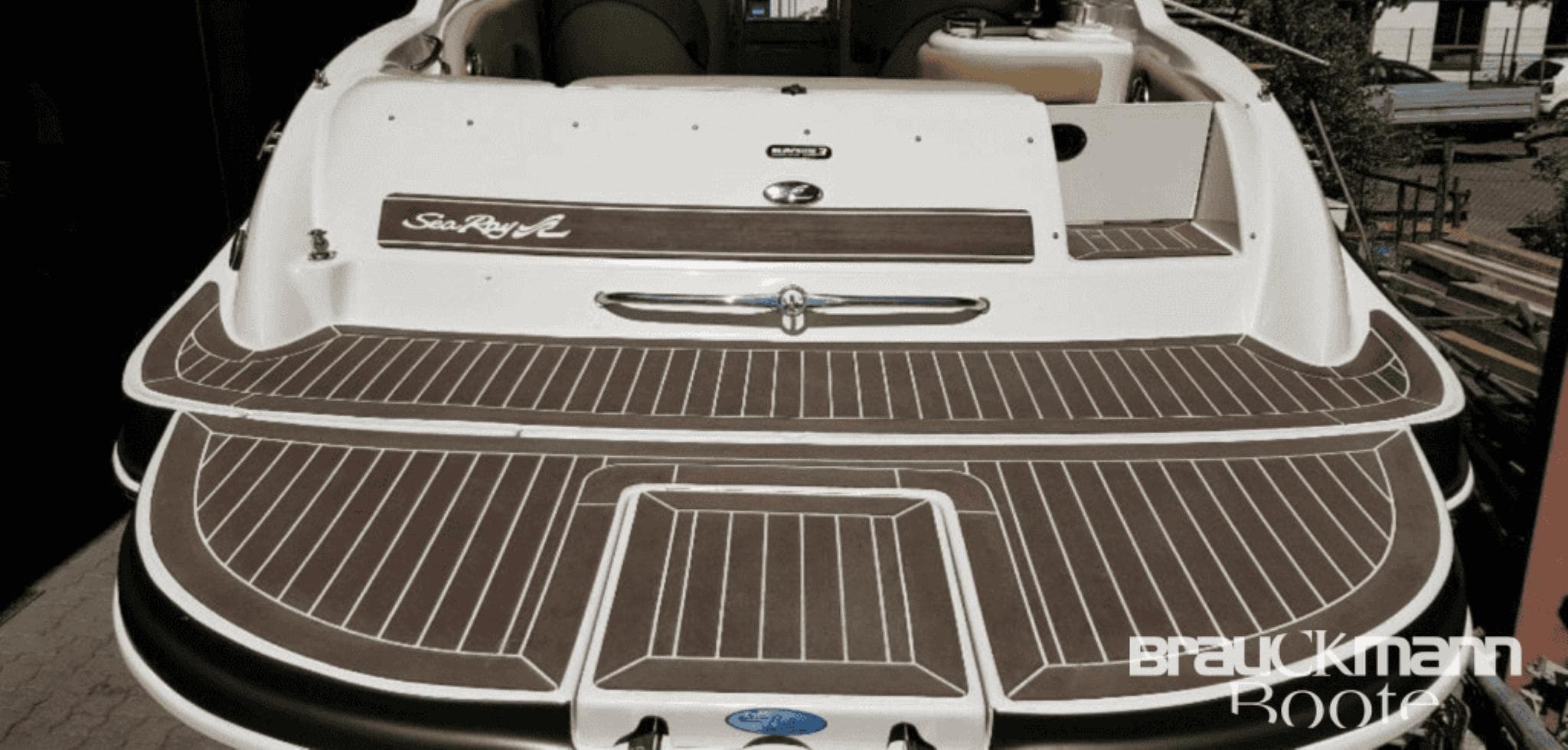 Sea Ray 270 Sundeck mit Investitionen ber 12000000 – Bild 8