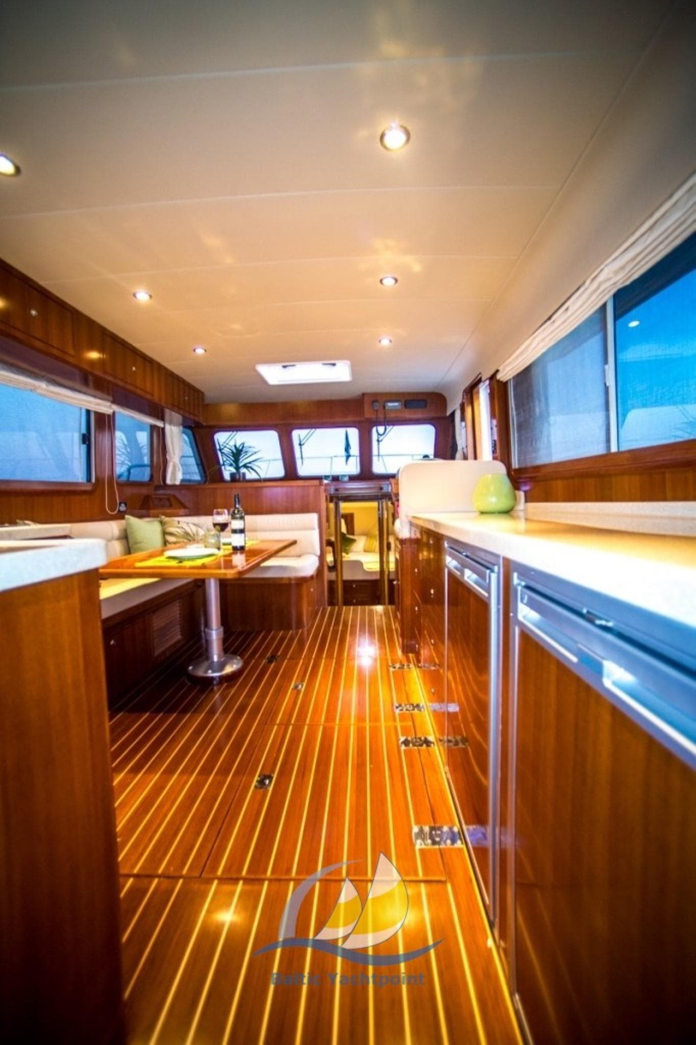 Integrity Motor Yachts Integrity 440 Sedan – Bild 10
