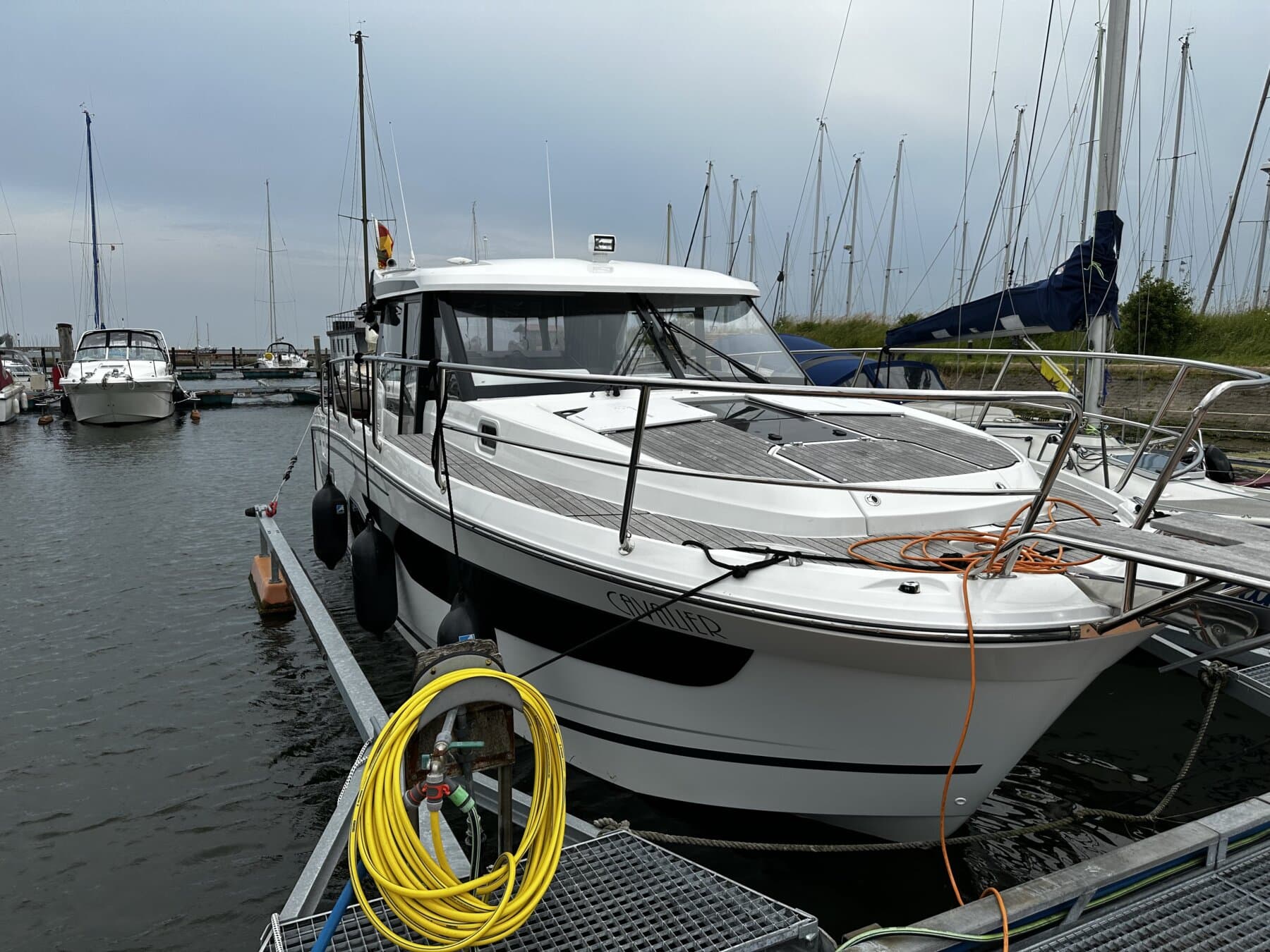 Jeanneau Merry Fisher 1095