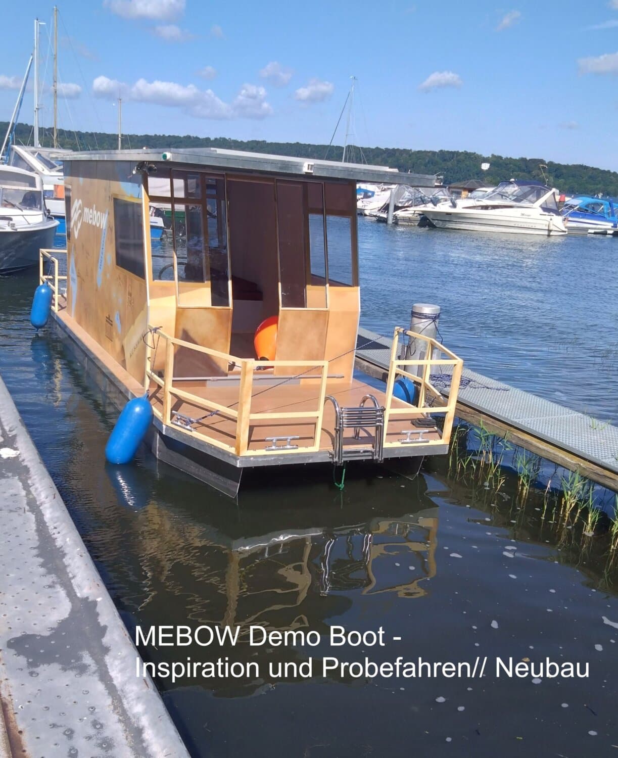 MEBOW Tiny Houseboat trailerbar