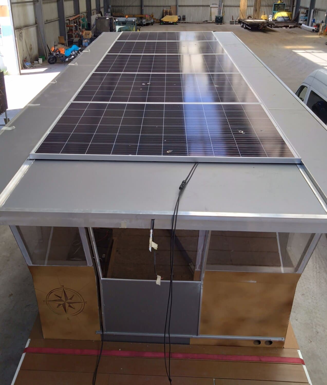 MEBOW Tiny Houseboat trailerbar – Bild 3