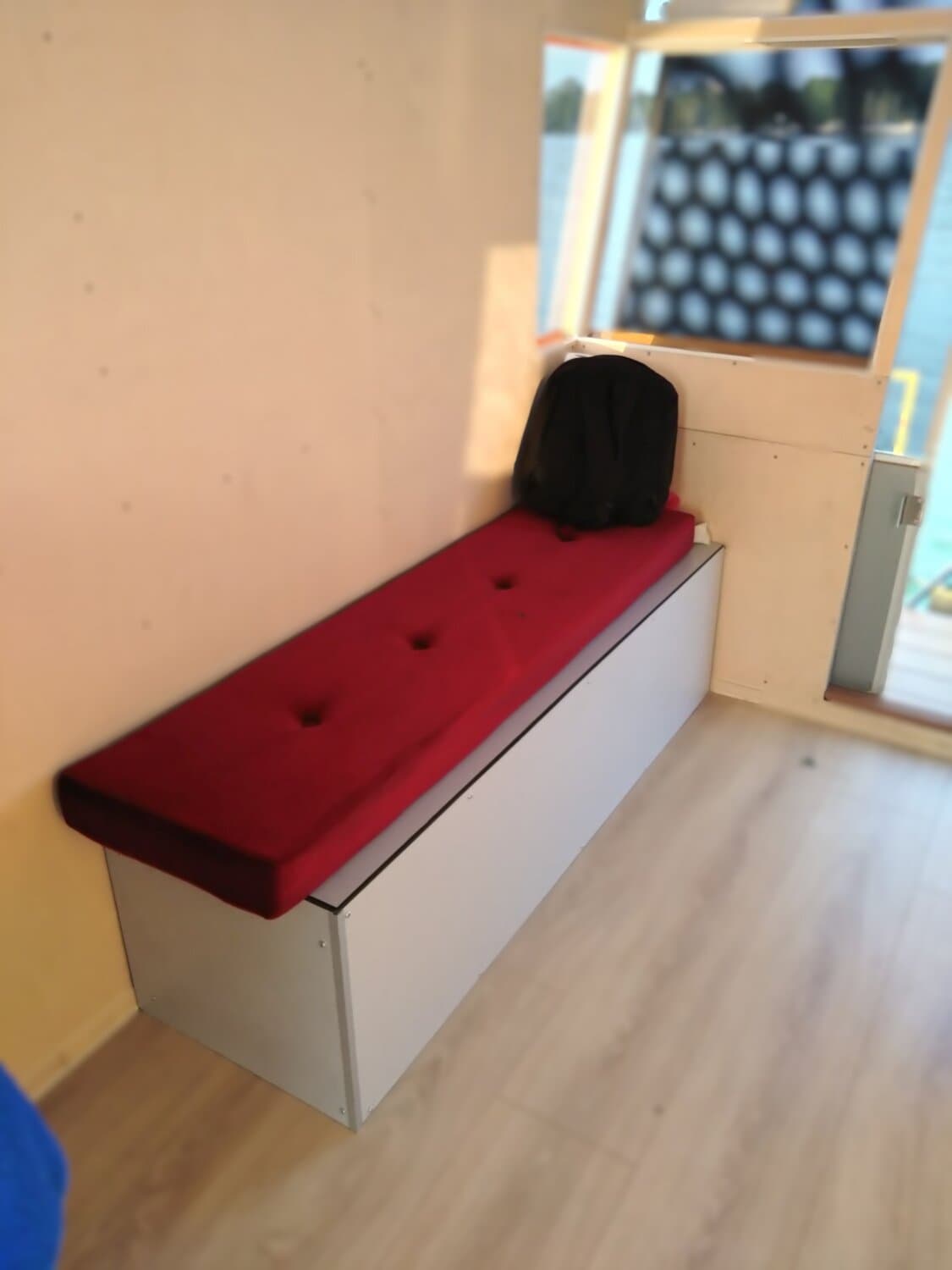 MEBOW Tiny Houseboat trailerbar – Bild 6