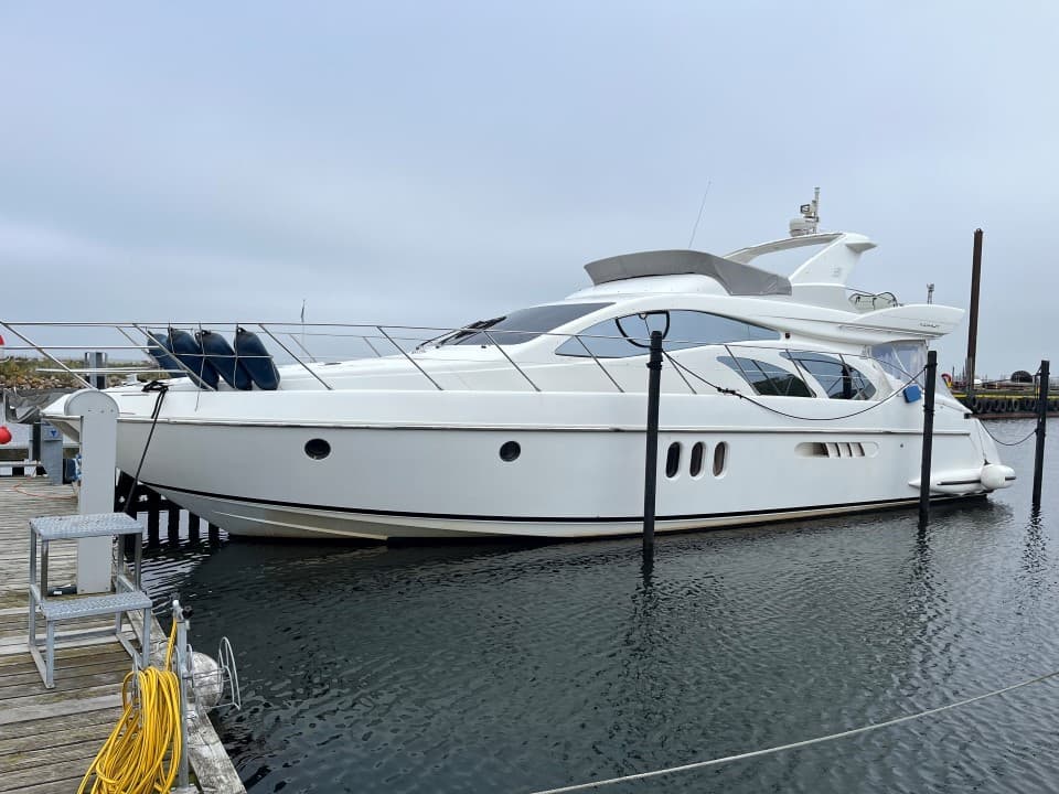 Azimut 55