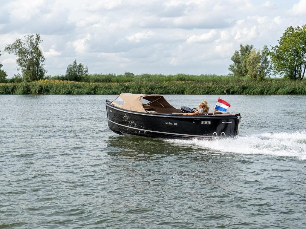 Maxima 650 Flying Lounge – Bild 10