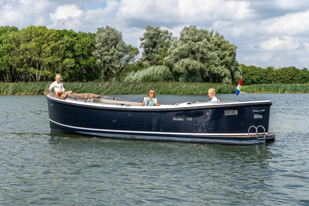 Maxima 750 Flying Lounge – Bild 3