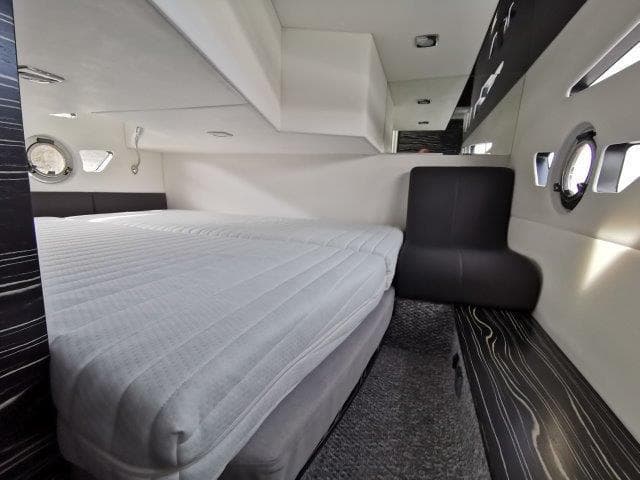 Cobrey 28 SC/SCL mit Bodenseezulassung 300 PS – Bild 7