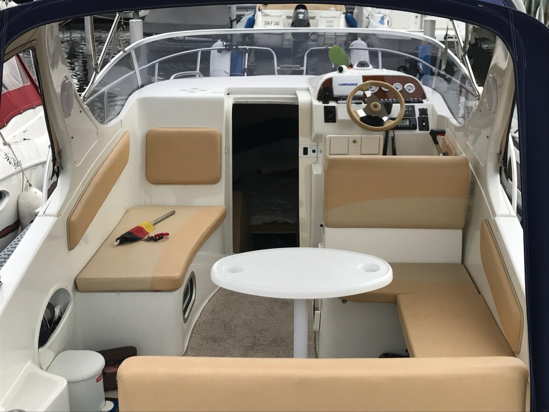 Saver 690 Cabin mit Suzuki 225 PS – Bild 8