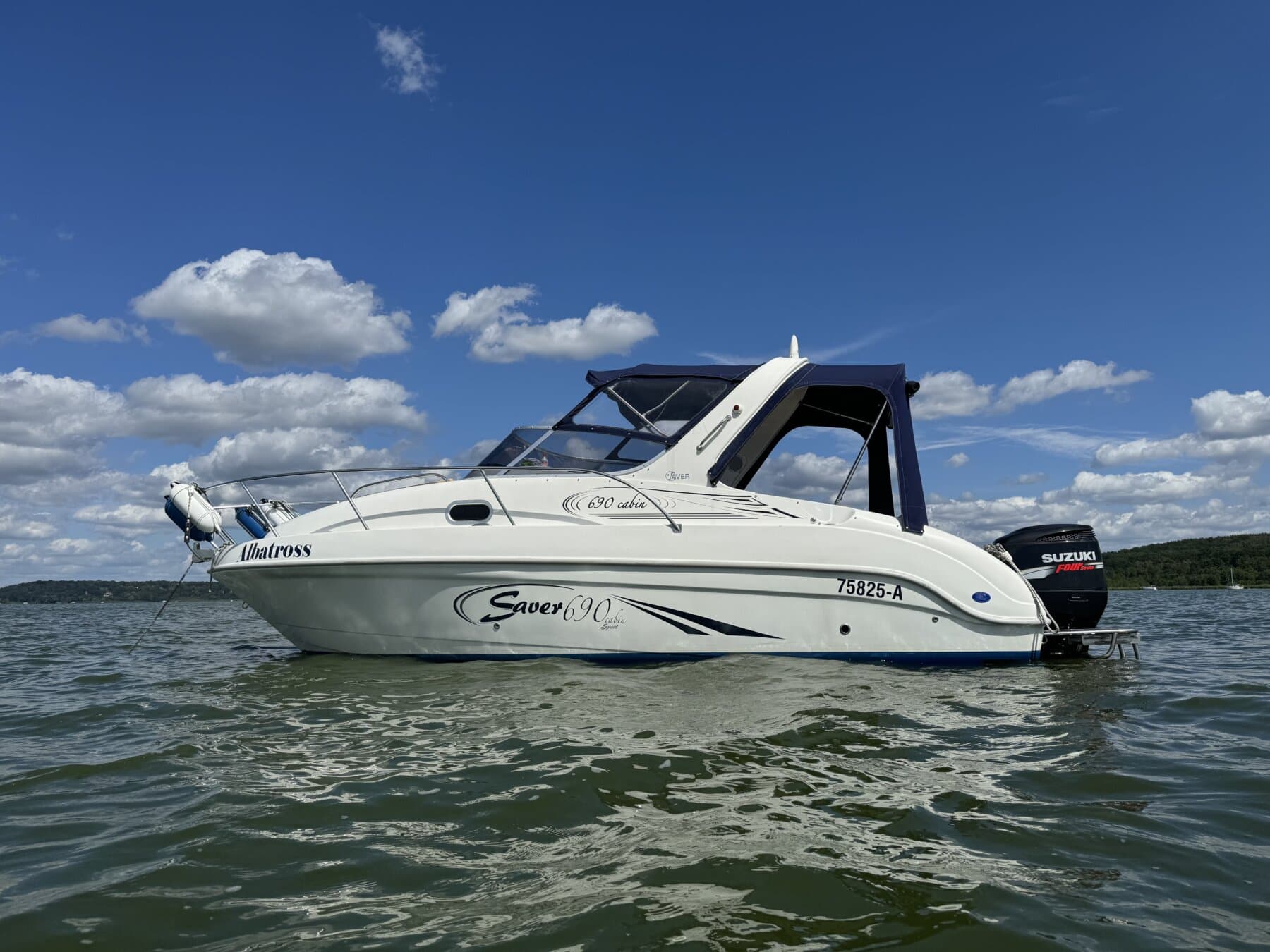 Saver 690 Cabin mit Suzuki 225 PS – Bild 3
