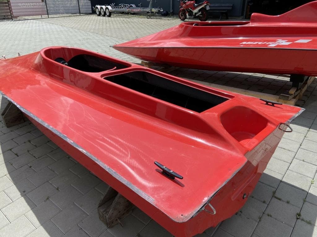 Mizu GT60 Carbon Rennboot – Bild 3