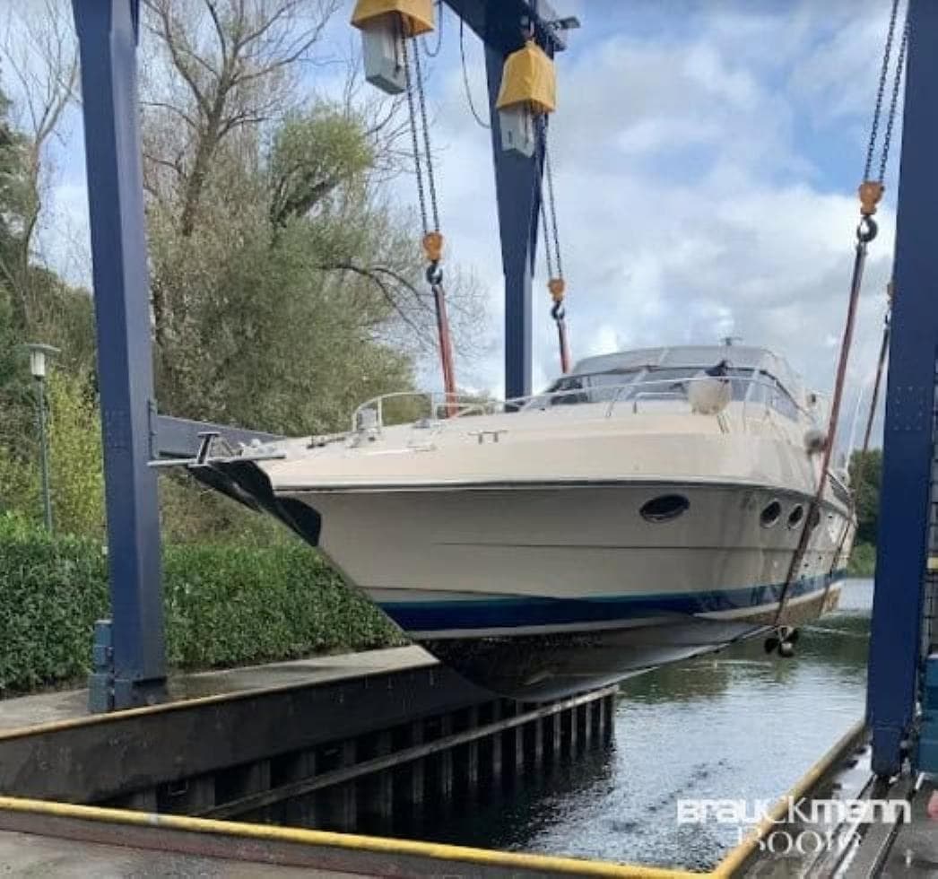 Riva 43 Tropicana S Top gepflegt 400 Motorst Standort Plasm – Bild 5