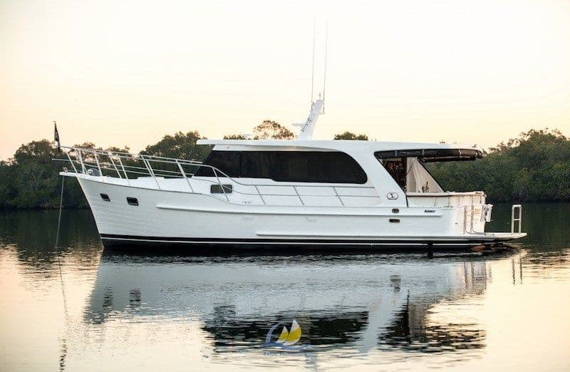 Integrity Motor Yachts Integrity 380 Sedan