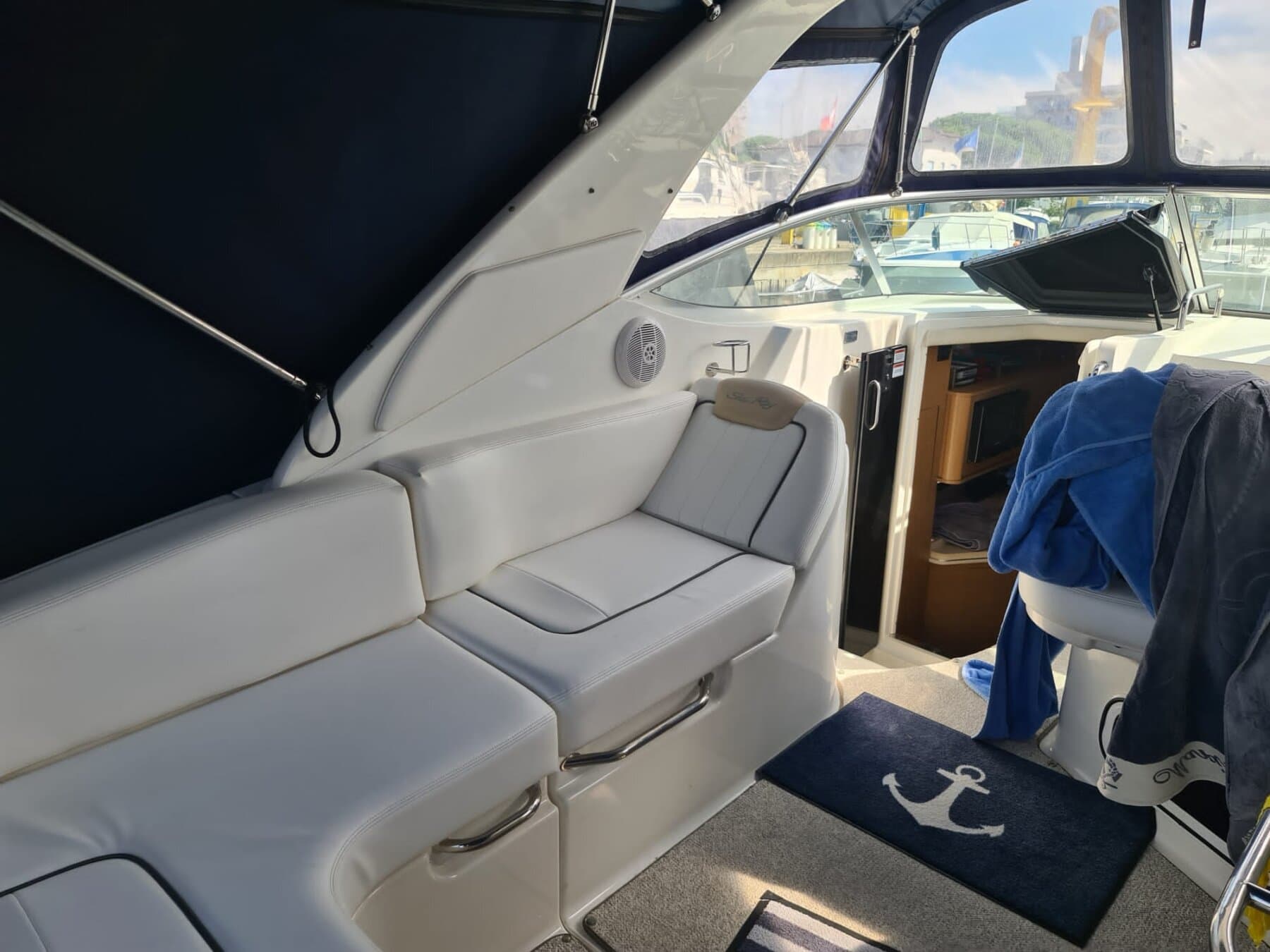 Sea Ray 270/280 Sundancer – Bild 5