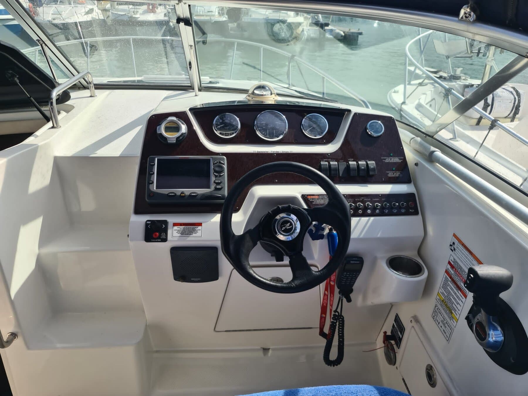 Sea Ray 270/280 Sundancer – Bild 8