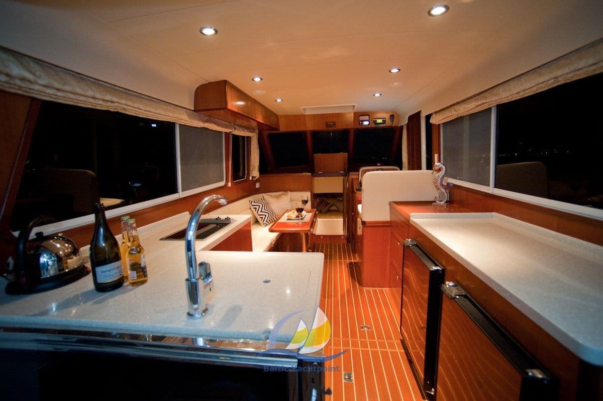 Integrity Motor Yachts Integrity 350 Sedan – Bild 7
